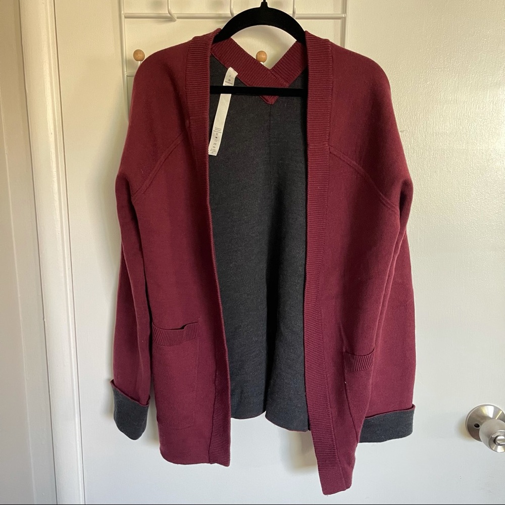 Lululemon • reverse me wrap